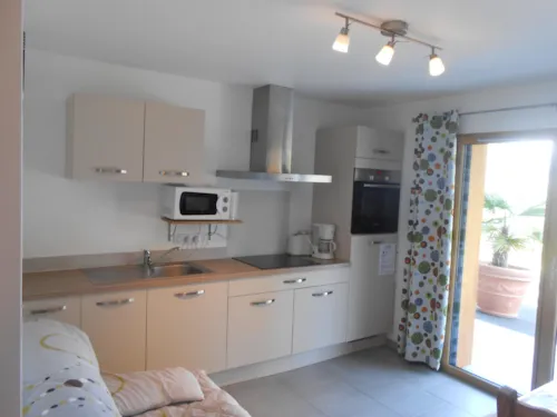 Huuraccommodatie(s) - Appartement 30M² Uitzicht Op Meer - 1 Slaapkamer - image n°2 - Camping Le Panoramic