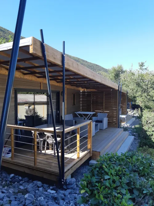 Mietunterkunft - Chalet Casane 35M² (Tv + Spüllmachine) Überdachte Terrasse 15M² - image n°2 - Camping Le Panoramic