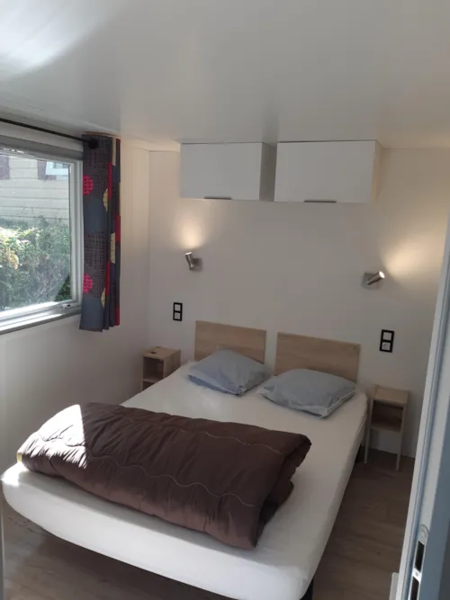 Huuraccommodatie(s) - Stacaravan Tournette 27M² - Half-Schaduwrijk Terras Tv - image n°4 - Camping Le Panoramic