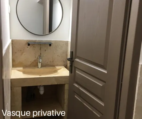 Location - Cabane Du Baroudeur  -Avec Wc- Micro Cuisine Sans Eau - Sans Douche - image n°9 - Hôtel de Plein Air Suze Luxe Nature