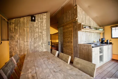 Accommodation - Lodge Jasmin 34M² - 3 Bedrooms - Kitchen - Bathroom- Private Spa - image n°5 - Hôtel de Plein Air Suze Luxe Nature