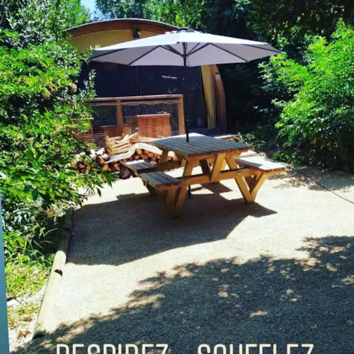 Accommodation - Lodge Château 32M² - 2 Bedrooms -  Private Spa - Kitchen - Bathroom - image n°5 - Hôtel de Plein Air Suze Luxe Nature