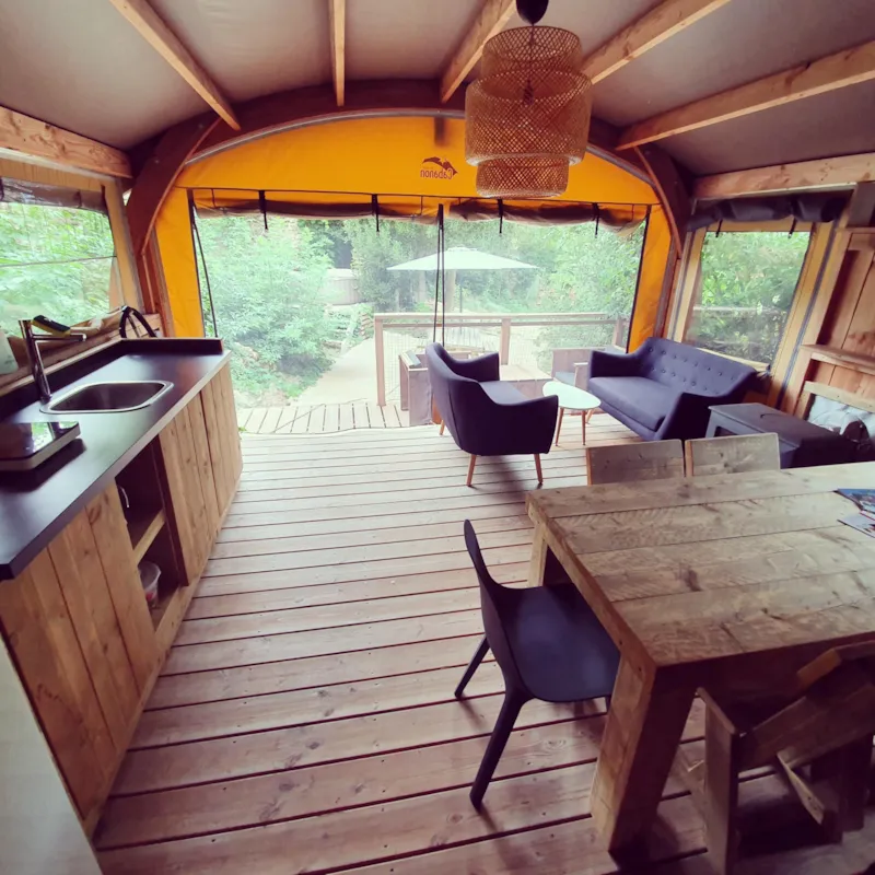 Lodge Château 32M² - 2 Chambres - Spa Privatif- Cuisine -  Salle D'eau