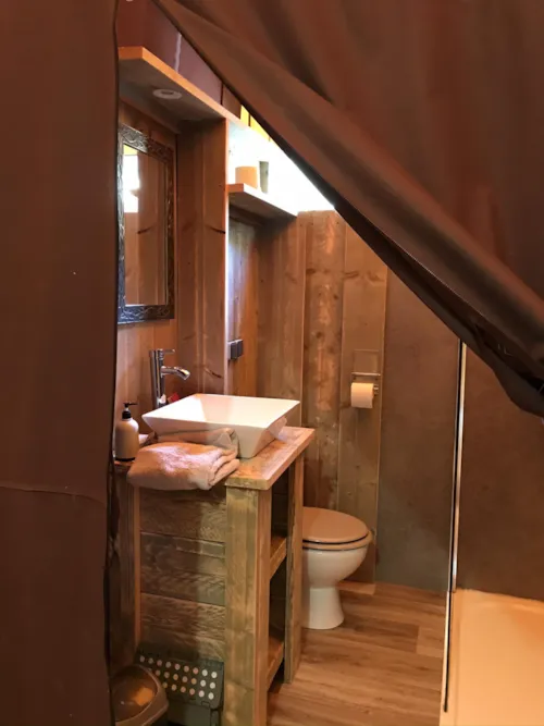 Location - Lodge Ruisseau 28M² - 2 Chambres - Spa Privatif - Cuisine - Salle D'eau - image n°7 - Hôtel de Plein Air Suze Luxe Nature