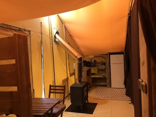 Location - Lodge Ruisseau 28M² - 2 Chambres - Spa Privatif - Cuisine - Salle D'eau - image n°6 - Hôtel de Plein Air Suze Luxe Nature