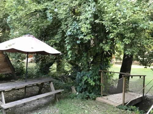 Location - Lodge Ruisseau 28M² - 2 Chambres - Spa Privatif - Cuisine - Salle D'eau - image n°5 - Hôtel de Plein Air Suze Luxe Nature