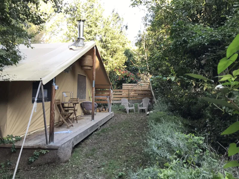 Lodge Ruisseau 28M² - 2 Chambres - Spa Privatif - Cuisine - Salle D'eau