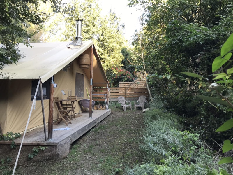 Lodge Ruisseau 28m² - 2 chambres - Spa privatif - cuisine - salle d'eau