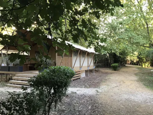 Accommodation - Lodge Jasmin 34M² - 3 Bedrooms - Kitchen - Bathroom- Private Spa - image n°1 - Hôtel de Plein Air Suze Luxe Nature