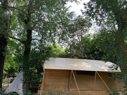 Accommodation - Lodge Canal 25M² - 2 Bedrooms - Kitchen - Private Spa - image n°3 - Hôtel de Plein Air Suze Luxe Nature