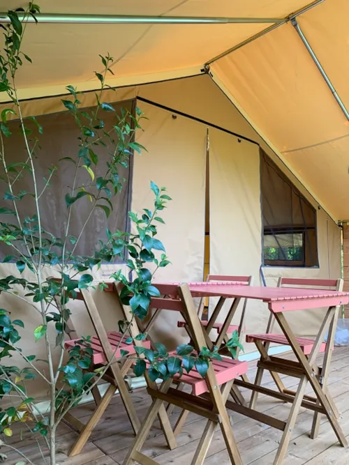 Accommodation - Lodge Clairière 25M² - 2 Bedrooms - Kitchen -Private Spa - image n°4 - Hôtel de Plein Air Suze Luxe Nature