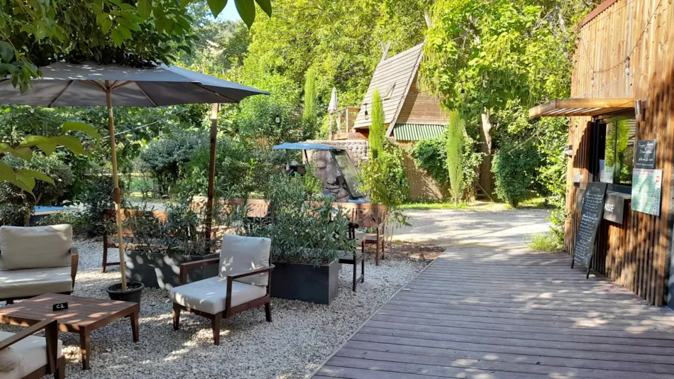 Hôtel de Plein Air Suze Luxe Nature