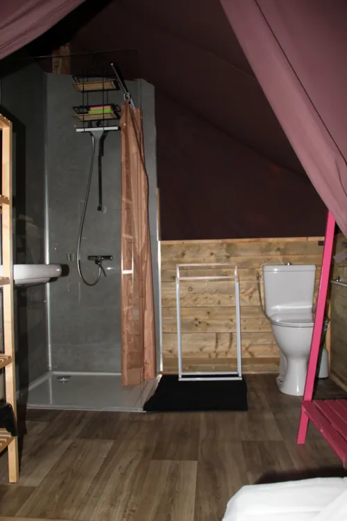 Location - Lodge Central 24M² - 1 Chambre - Coin Cuisine - Salle D'eau - Hébergement De Plain Pied Accessible Pmr - image n°8 - Hôtel de Plein Air Suze Luxe Nature
