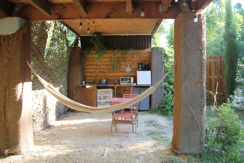 Cabane Perchée Source - Sans Douche - Avec Wc Et Cuisine