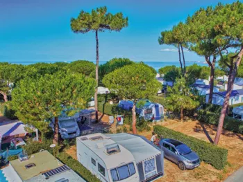 Stellplatz - Wohnwagen / Wohnmobil / Zeltstellplatz (Parc La Mer) - Camping Bois Soleil