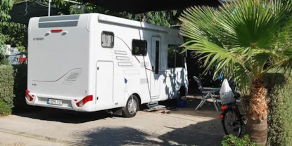 Piazzola Plata 70 - 85M²: Tenda/Roulotte O Camper + Auto + Elettricità