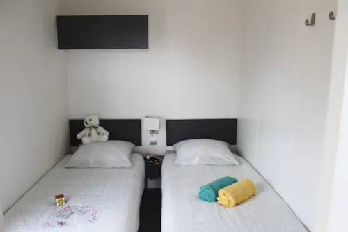 Location - Mobil-Home Premium, 2 Salles De Bain, Vue Panoramique - image n°6 - Camping du Domaine de Senaud