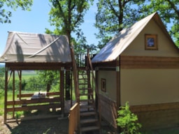 Accommodation - Family Perched Hut - Camping du Domaine de Senaud