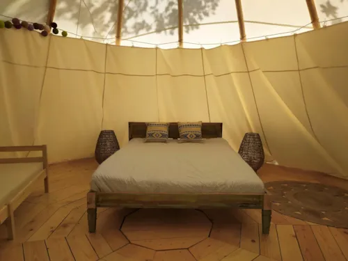 Location - Tipi D'indiens - image n°2 - Camping du Domaine de Senaud