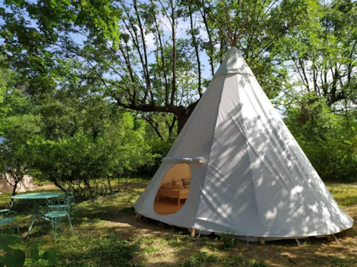 Location - Tipi D'indiens - image n°7 - Camping du Domaine de Senaud