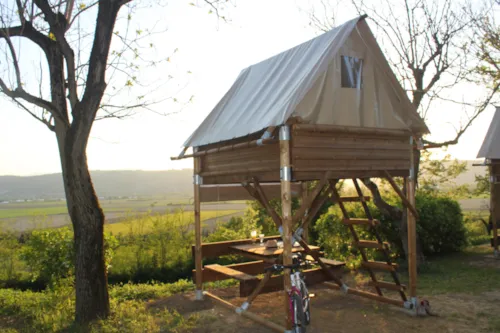 Location - Bivouac Perché Lits Simples - image n°3 - Camping du Domaine de Senaud