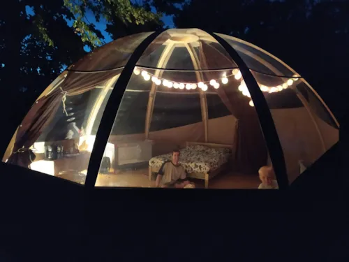 Location - Bulle Panoramique Familiale - image n°1 - Camping du Domaine de Senaud