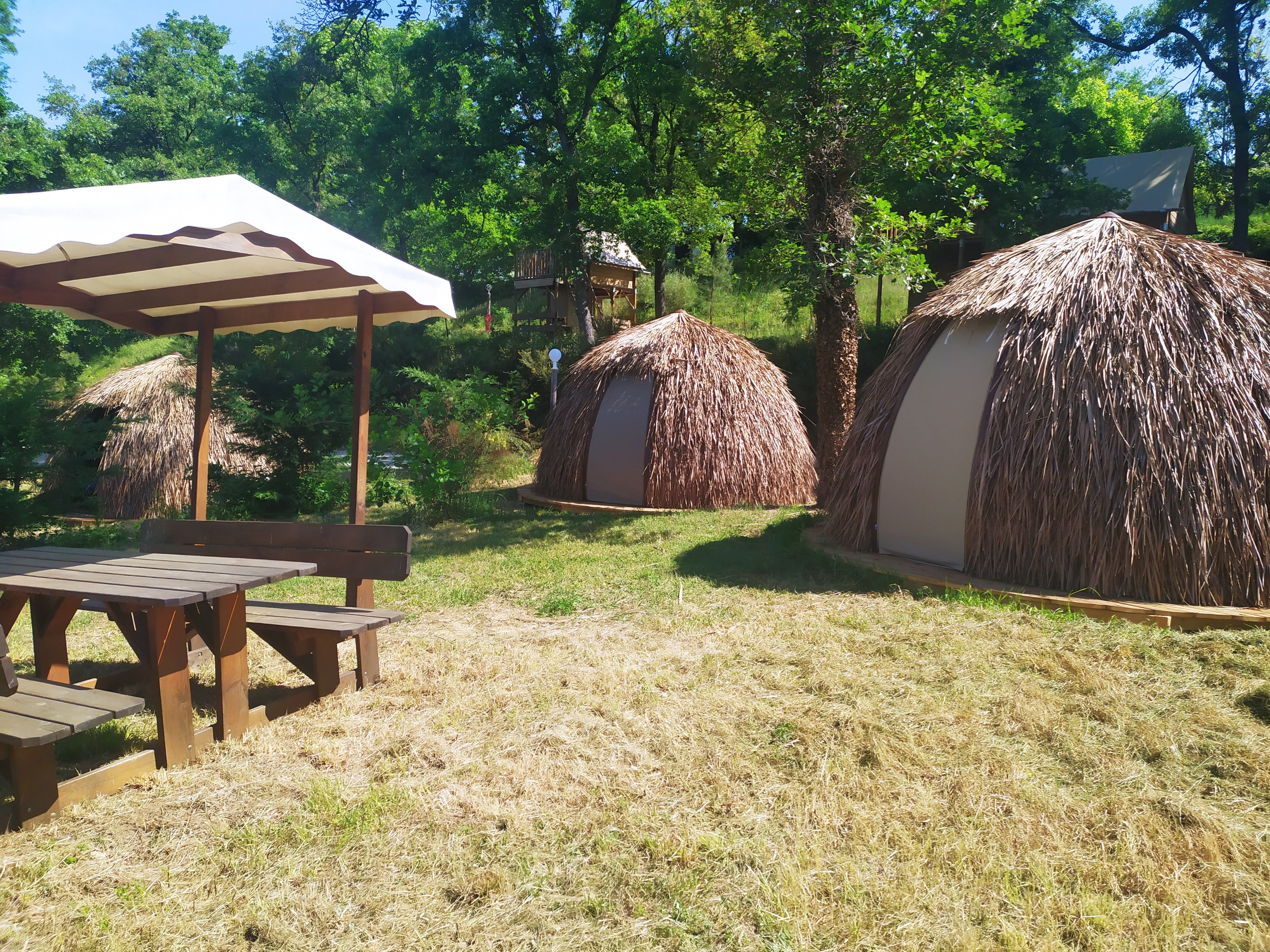 Mietunterkunft - Case Zulu - Camping du Domaine de Senaud