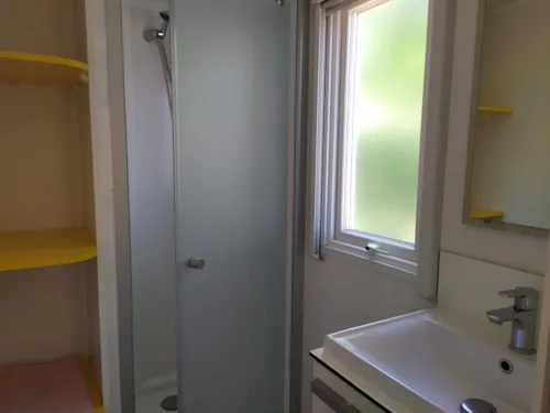 Accommodation - Comfort Air-Conditioned Mobile Home - image n°6 - Camping du Domaine de Senaud