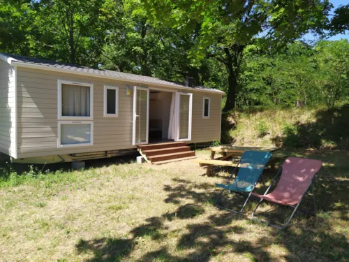 Location - Mobil-Home Ombragé - image n°1 - Camping du Domaine de Senaud