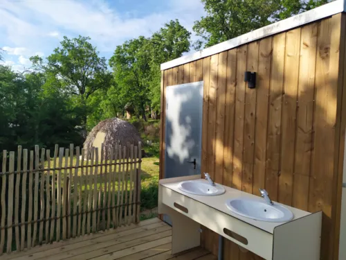 Location - Tente Suspendue Émeraude - image n°6 - Camping du Domaine de Senaud