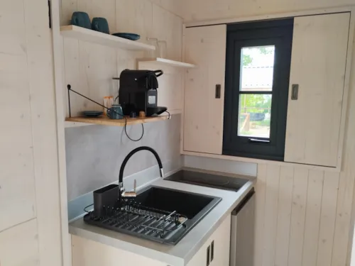 Location - Cabane Hôtelière - image n°7 - Camping du Domaine de Senaud