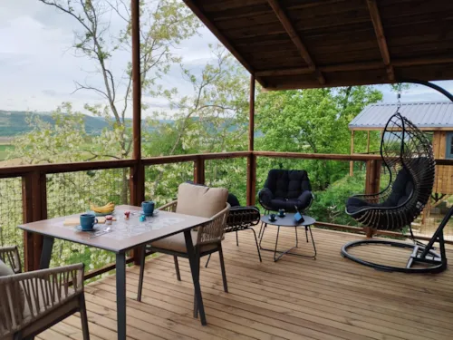 Location - Cabane Hôtelière - image n°5 - Camping du Domaine de Senaud