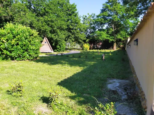 Emplacement - Forfait Nature (1 Tente/ Vélos) - image n°1 - Camping du Domaine de Senaud
