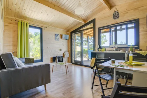 Accommodation - Prestige Air Conditioning 35M² / 2 Bedrooms - image n°2 - CAMPING LES BASTETS
