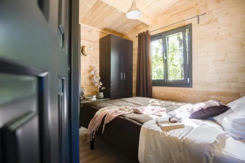 Accommodation - Prestige Air Conditioning 35M² / 2 Bedrooms - image n°3 - CAMPING LES BASTETS
