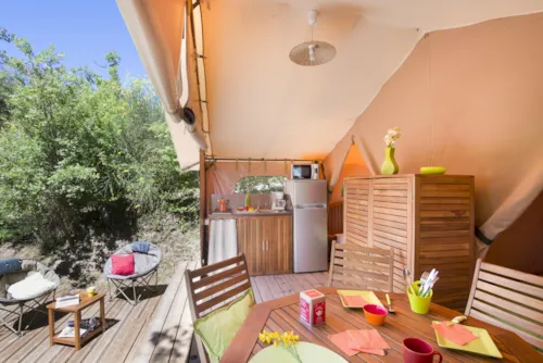 Accommodation - Nature 20M² / 2 Bedrooms - image n°3 - CAMPING LES BASTETS