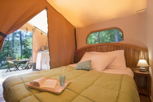 Accommodation - Nature 20M² / 2 Bedrooms - image n°2 - CAMPING LES BASTETS
