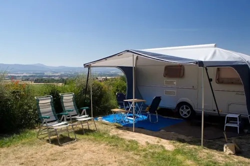 Pitch - Nature Camping Pitch : 60 To 80M², Electricity 10A - image n°2 - CAMPING LES BASTETS