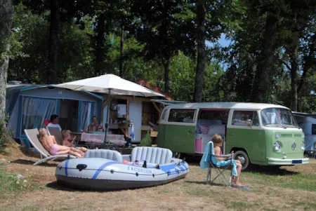 Pitch - Super Confort Pitch With Private Bathroom - Château le Verdoyer