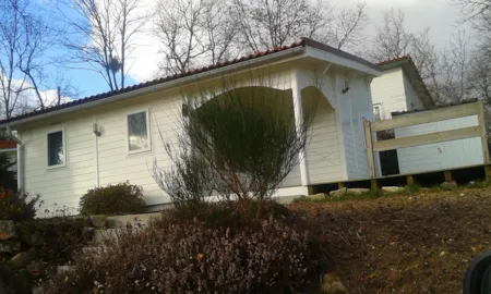 Accommodation - Wooden Chalet - Château le Verdoyer