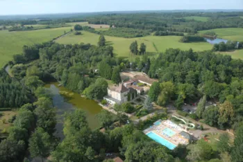 Château le Verdoyer - image n°2 - Camping Direct