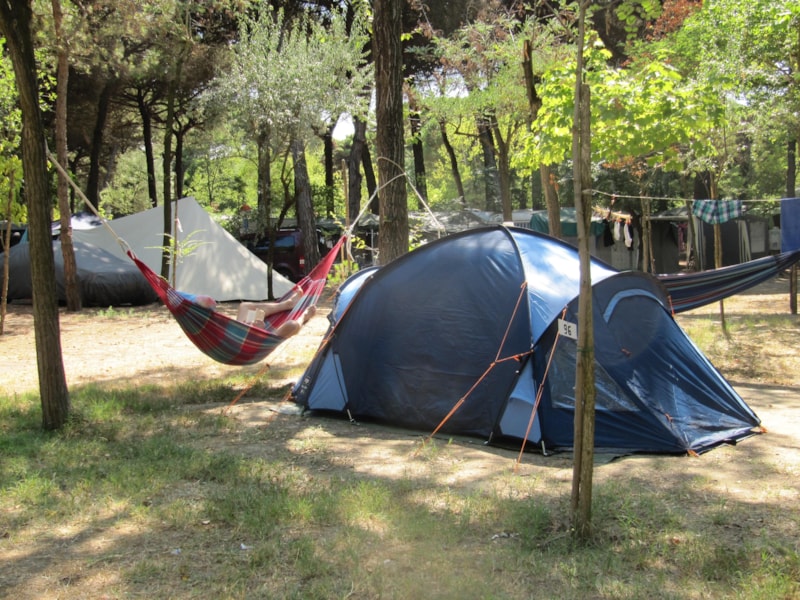 Piazzola MINI (2 pers. senza auto) - max 1 tenda