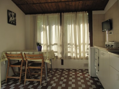 Bungalow (with 1 Bedroom) with air conditioning- beach service included for min 7 nights (2 beachbeds + sunshade) — 3