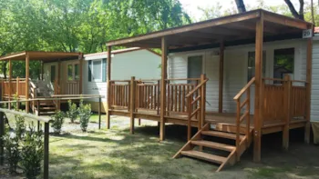 Mietunterkunft - Mobilheim Lirica Mit Klimaanlage - Am Strand: 2 Liegen Und 1 Sonnenschirm Inbegriffen  (Min 7 Naechte) - Camping Piomboni SRL