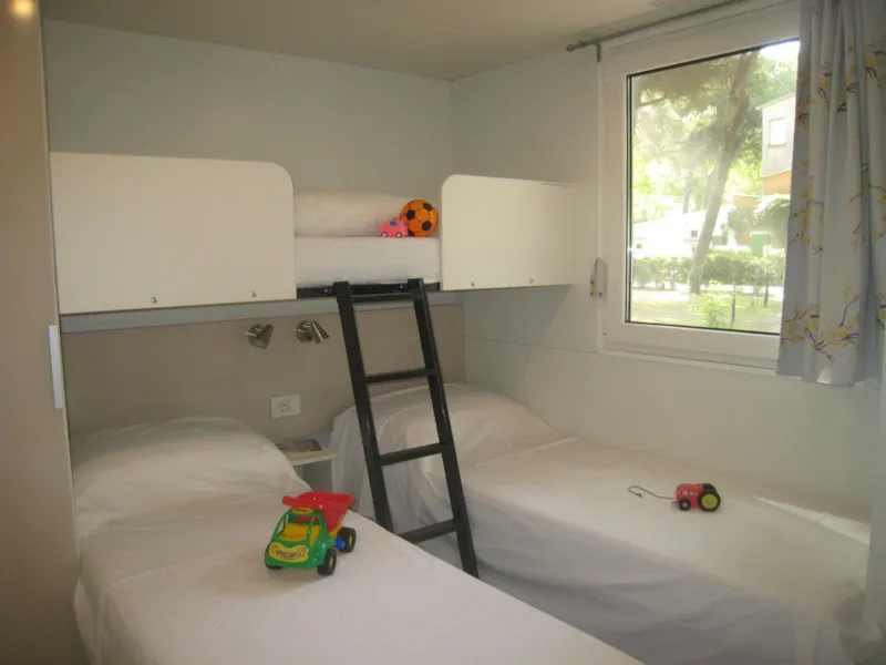 Mobil Home Lirica Avec Climatisation - Sur Le Plage: 2 Lite Et 1 Parasol Compris (Séjour Min 7 Nuits)