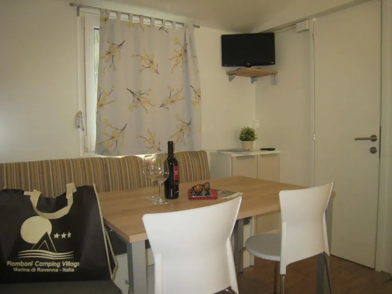 Mobil Home Lirica Avec Climatisation - Sur Le Plage: 2 Lite Et 1 Parasol Compris (Séjour Min 7 Nuits)