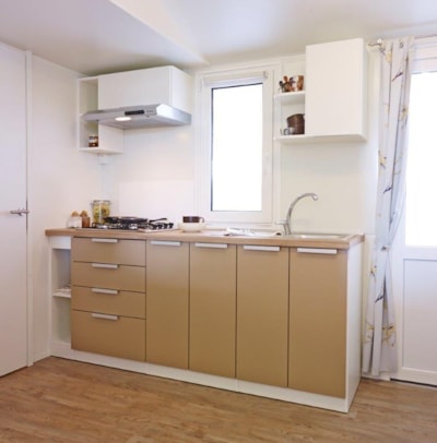Mobile-home SOLE with air conditioning - beach service included for min 7 nights (2 beach beds + sunshade) — 5
