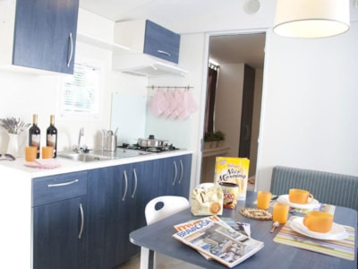 Mobile-home COTTAGE with air conditioning- beach service included for stay of min 7 nights — 3