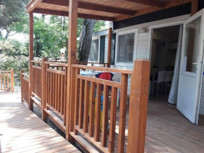 Mobile-home  accessible EASY LIFE with ait conditioning - Beach service included for stay of min 7 nights (2 beach beds +sunshade) — 1