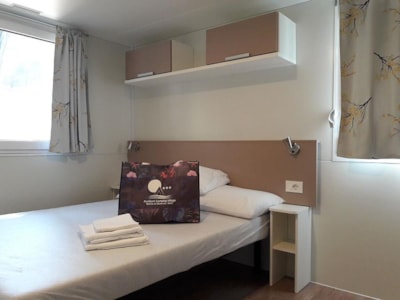 Mobile-home  accessible EASY LIFE with ait conditioning - Beach service included for stay of min 7 nights (2 beach beds +sunshade) — 3